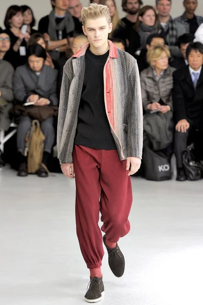 Look 14
